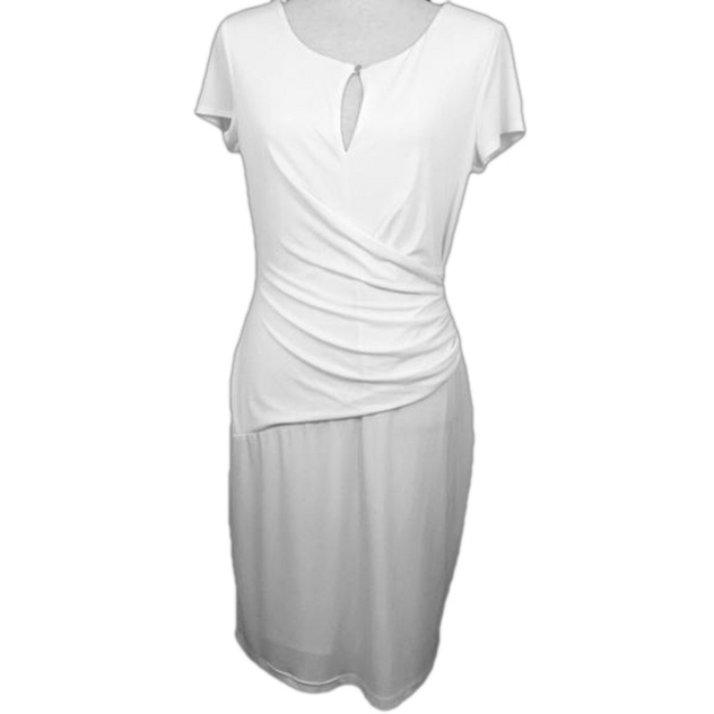 EUC New York & Co. White. Sz M.